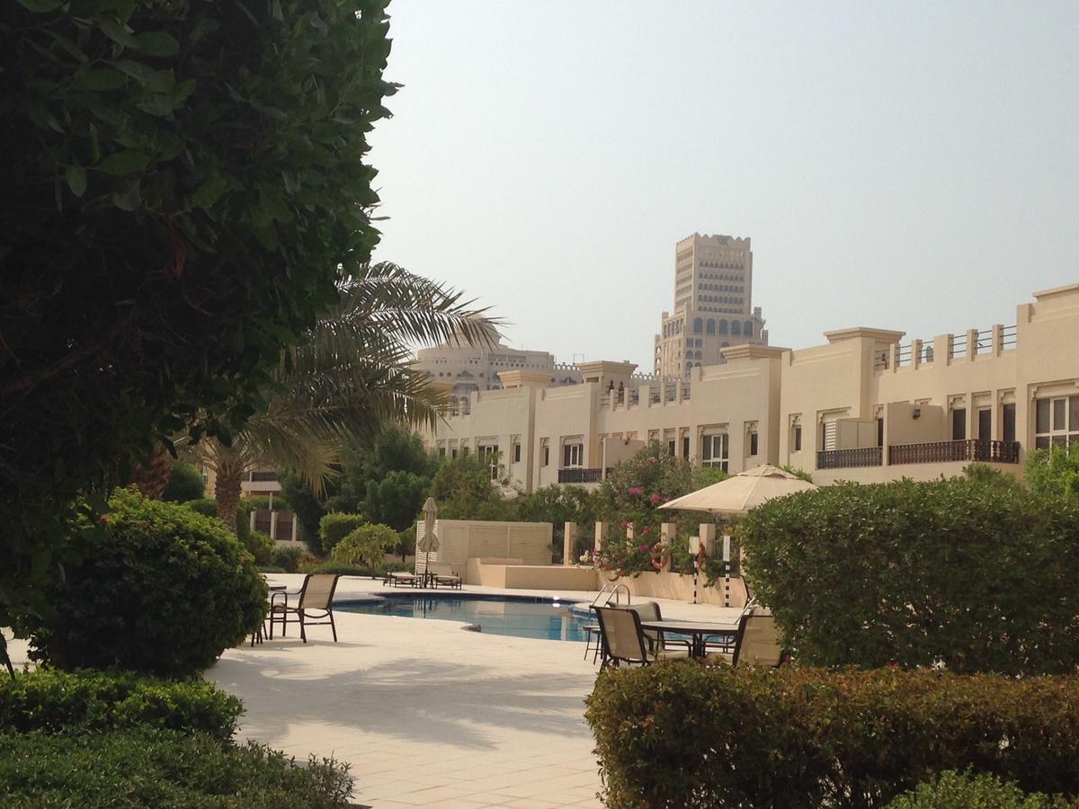 Townhouse Ras Al Khaimah Villa Esterno foto